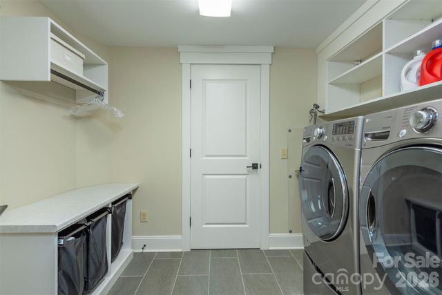 13 Fitzgerald Road, Black Mountain, NC 28711