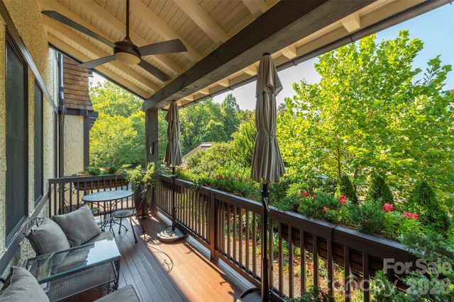 13 Fitzgerald Road, Black Mountain, NC 28711