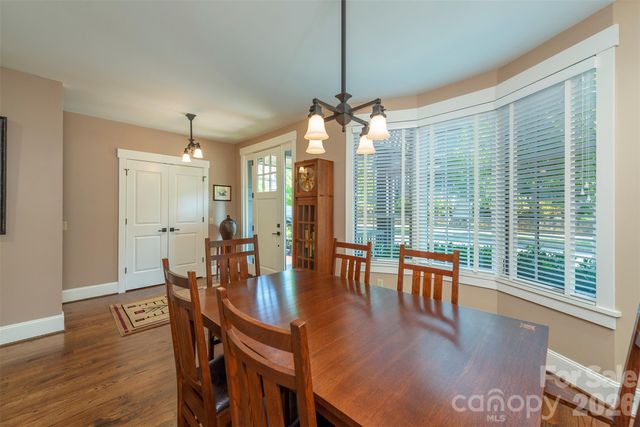 13 Fitzgerald Road, Black Mountain, NC 28711