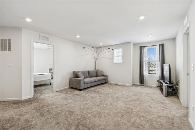 4241 Wanderlust Drive, Algonquin, IL 60102