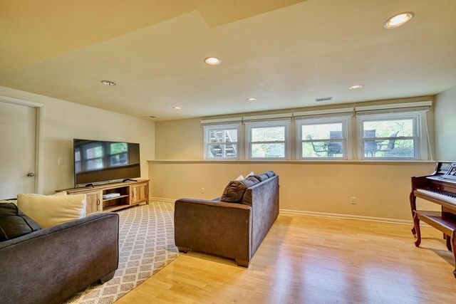 100 Melody Circle, Verona, WI 53593