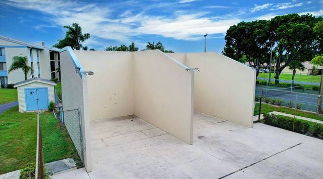 1007 Green Pine Boulevard D2, West Palm Beach, FL 33409