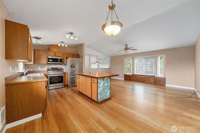 31509 61st Avenue S, Roy, WA 98580