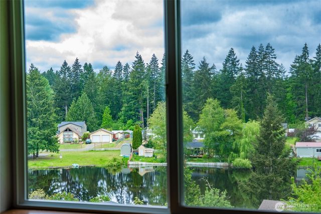 31509 61st Avenue S, Roy, WA 98580
