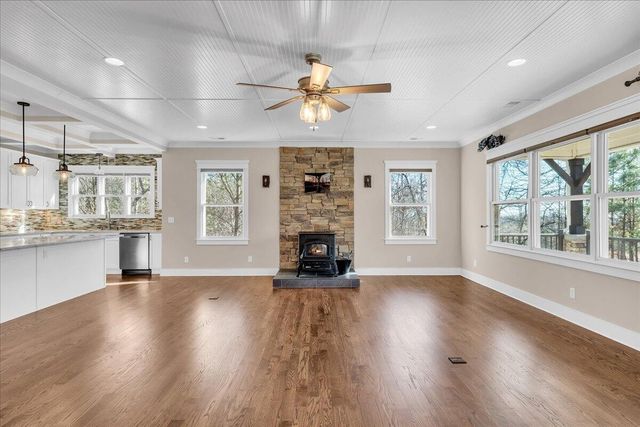 234 Lookout View Drive, Jasper, TN 37347