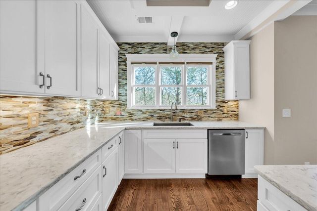 234 Lookout View Drive, Jasper, TN 37347