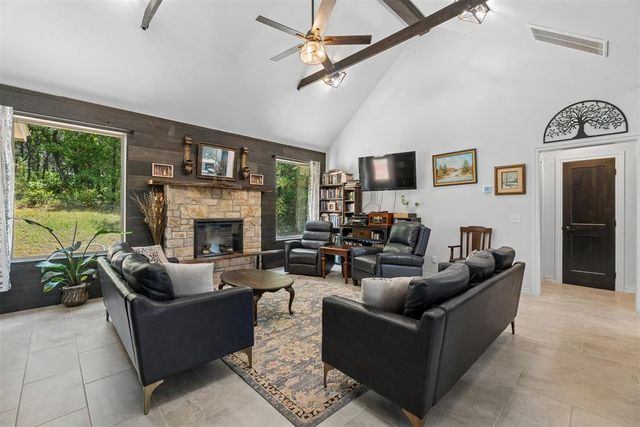 8580 N Luther Road, Harrah, OK 73045