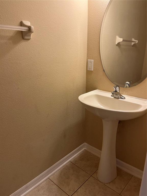 Image 9 of property listing at Address unavailable.