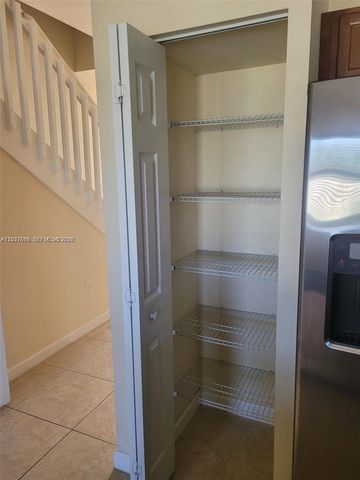 3537 W 89th Pl NA, Hialeah, FL 33018