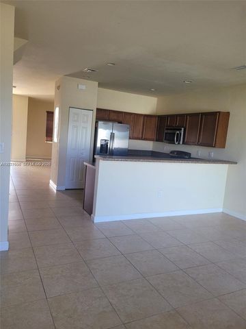 3537 W 89th Pl NA, Hialeah, FL 33018