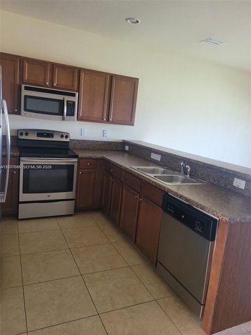 3537 W 89th Pl NA, Hialeah, FL 33018