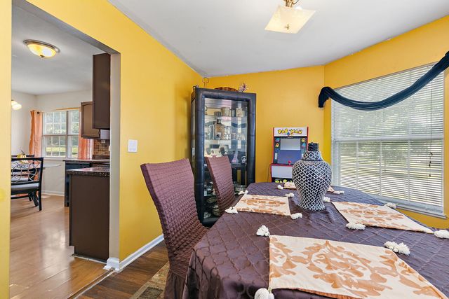 229 ASCOT Lane, Streamwood, IL 60107
