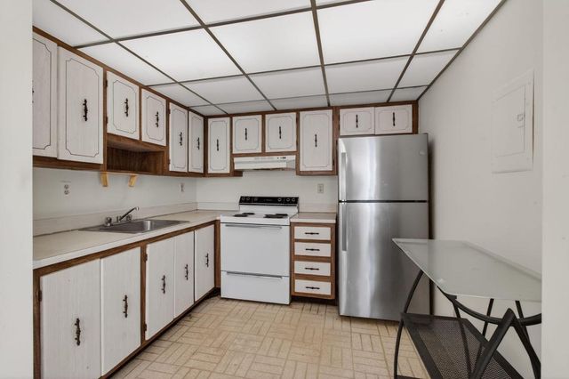 642 Burgundy N, Delray Beach, FL 33484