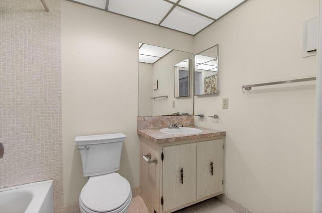 642 Burgundy N, Delray Beach, FL 33484