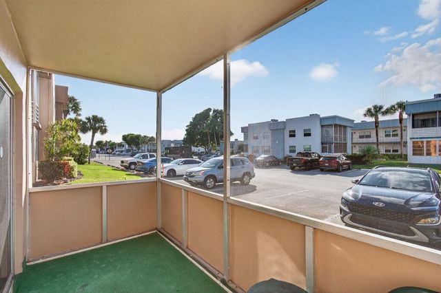 642 Burgundy N, Delray Beach, FL 33484
