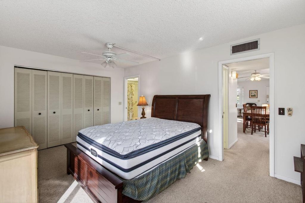 Image 14 of property listing at 642 Burgundy N, Delray Beach, FL 33484