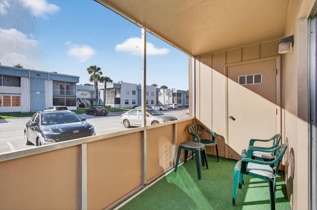 Image 20 of property listing at 642 Burgundy N, Delray Beach, FL 33484