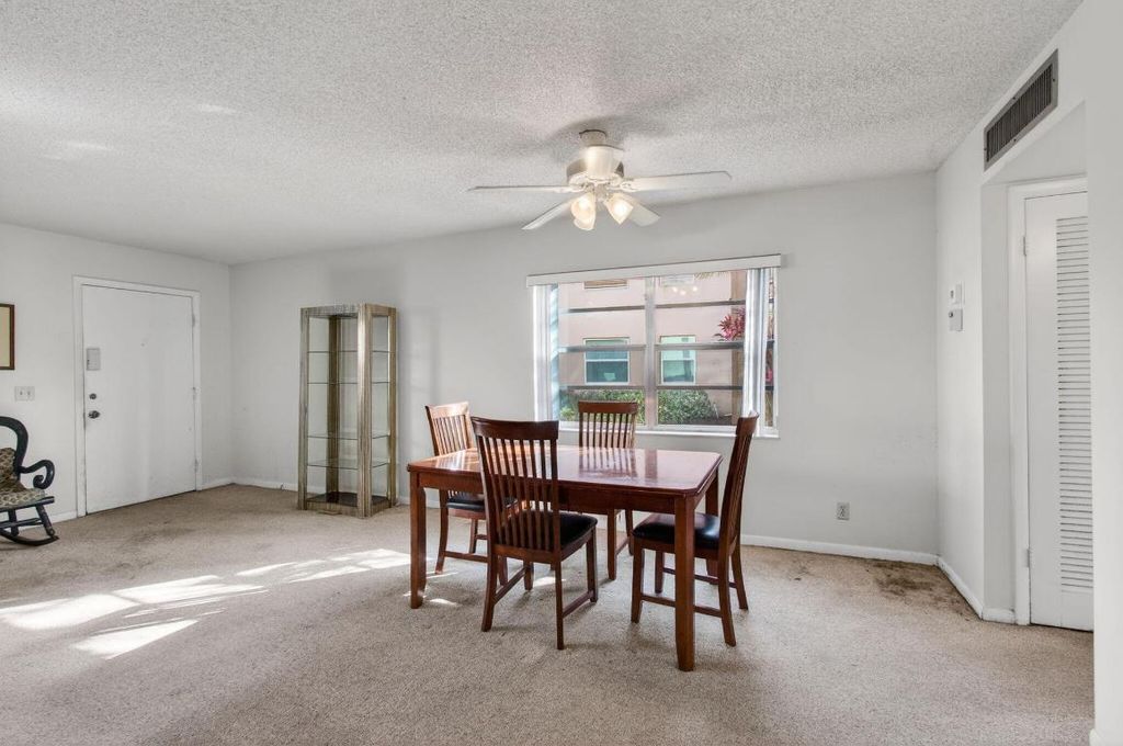 Image 8 of property listing at 642 Burgundy N, Delray Beach, FL 33484