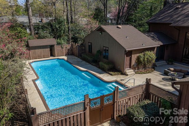 1432 Laurel Lane, Gastonia, NC 28054