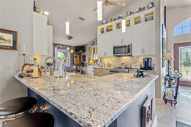 70 CENTER OAK CIRCLE, Spring Hill, FL 34609