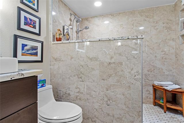 70 CENTER OAK CIRCLE, Spring Hill, FL 34609