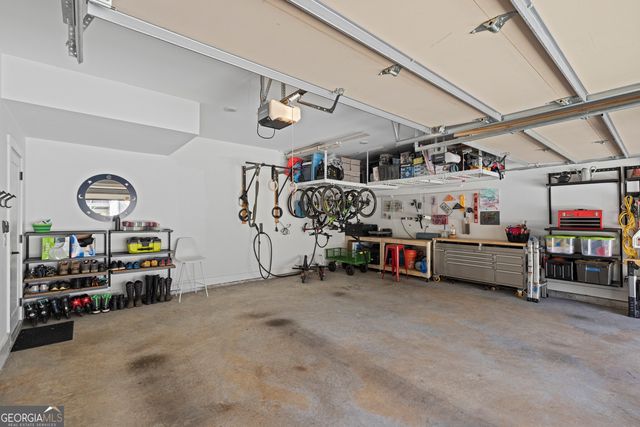 304 Mado Lane, Chattahoochee Hills, GA 30268