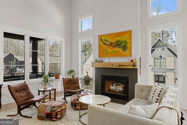 304 Mado Lane, Chattahoochee Hills, GA 30268