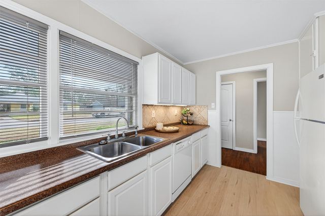 646 Denton Drive, Sherman, TX 75092