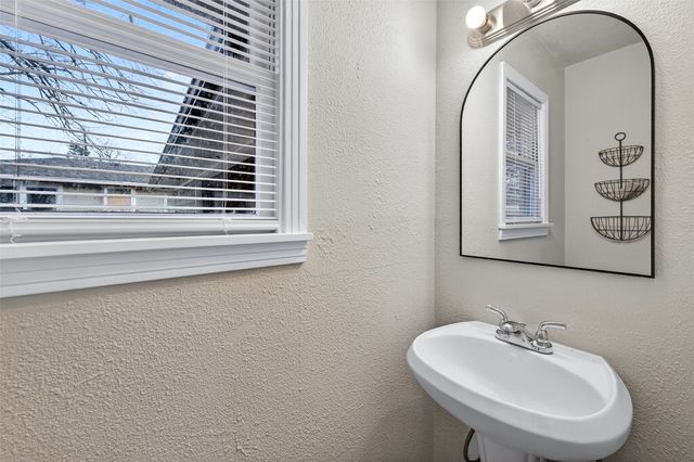 646 Denton Drive, Sherman, TX 75092