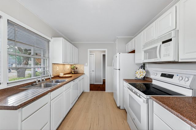 646 Denton Drive, Sherman, TX 75092