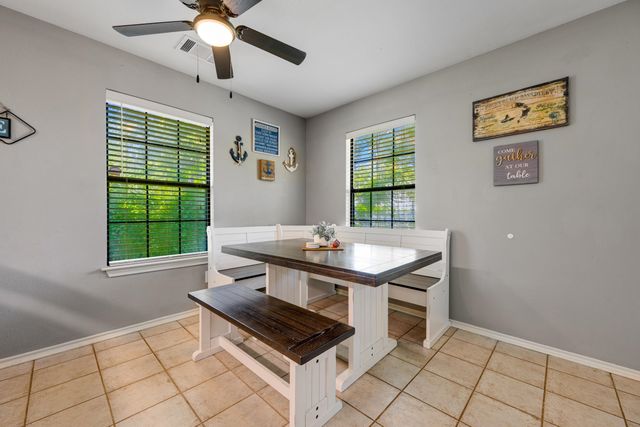 4479 Sunrise Dr., Chandler, TX 75758