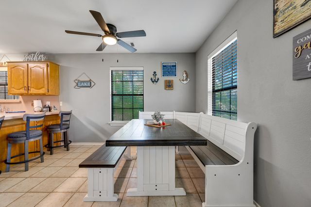 4479 Sunrise Dr., Chandler, TX 75758