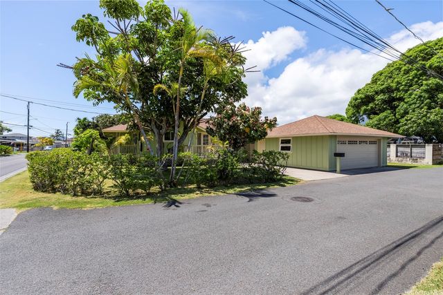 701 Kihapai Street, Kailua, HI 96734