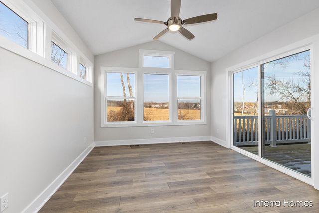 969 Scioto Drive 20, Comstock Park, MI 49321