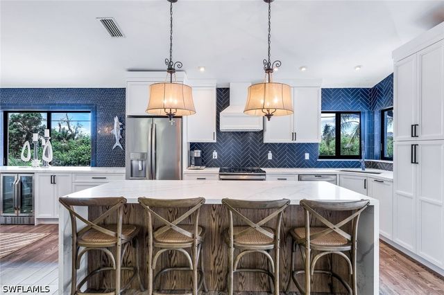 999 East Valley DR, Bonita Springs, FL 34134