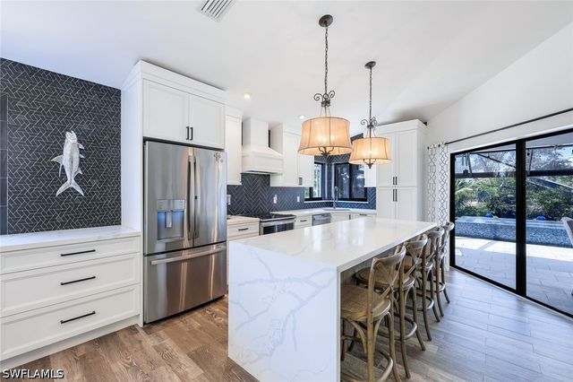 999 East Valley DR, Bonita Springs, FL 34134