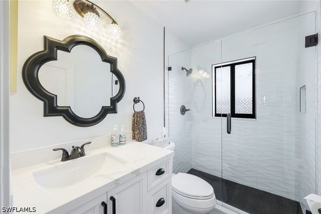 999 East Valley DR, Bonita Springs, FL 34134