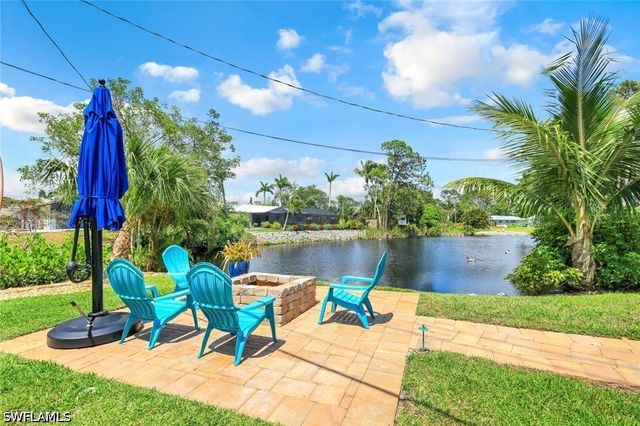 999 East Valley DR, Bonita Springs, FL 34134