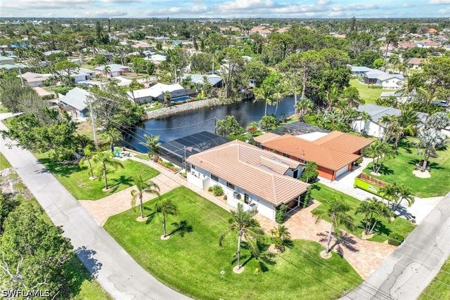 999 East Valley DR, Bonita Springs, FL 34134