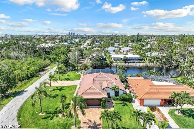 999 East Valley DR, Bonita Springs, FL 34134