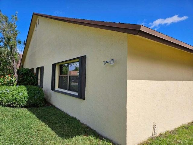 503 Springdale Circle 50c, Palm Springs, FL 33461