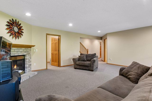 1790 Sterling Road, Waconia, MN 55387