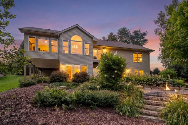 1790 Sterling Road, Waconia, MN 55387