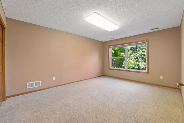 1790 Sterling Road, Waconia, MN 55387
