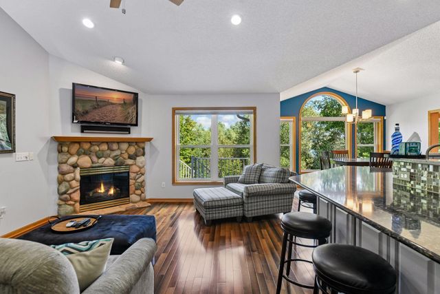 1790 Sterling Road, Waconia, MN 55387