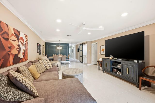 21757 Arriba Real D, Boca Raton, FL 33433