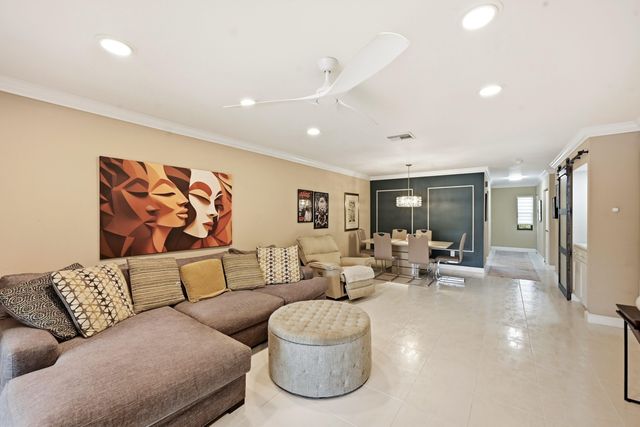 21757 Arriba Real D, Boca Raton, FL 33433