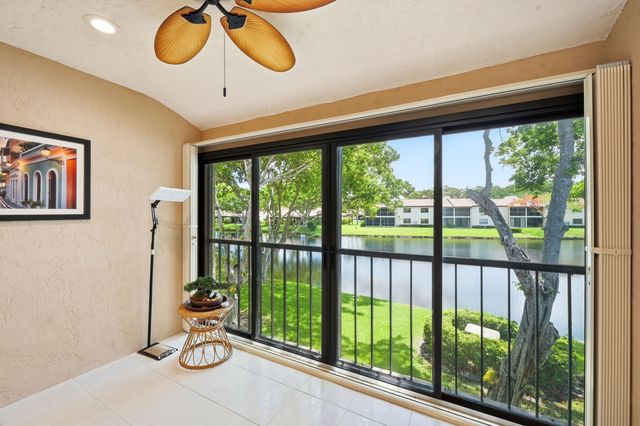 21757 Arriba Real D, Boca Raton, FL 33433