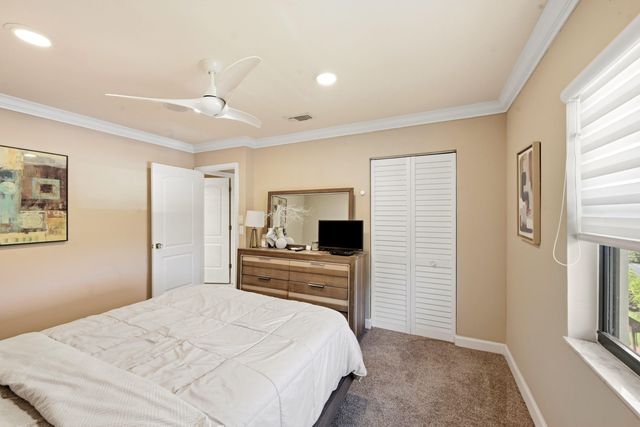 21757 Arriba Real D, Boca Raton, FL 33433
