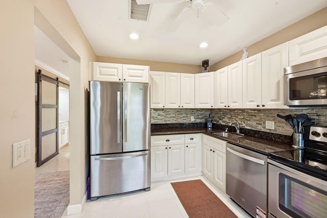 21757 Arriba Real D, Boca Raton, FL 33433